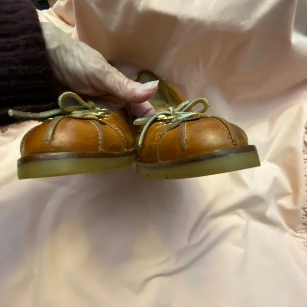 EUC Vintage Michael Kors Winter Warrior Leather Stacked Heels-8 1/2 - Picture 13 of 16